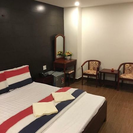 Phuong Ly Ly Hotel Ho Chi Minh City Exterior photo